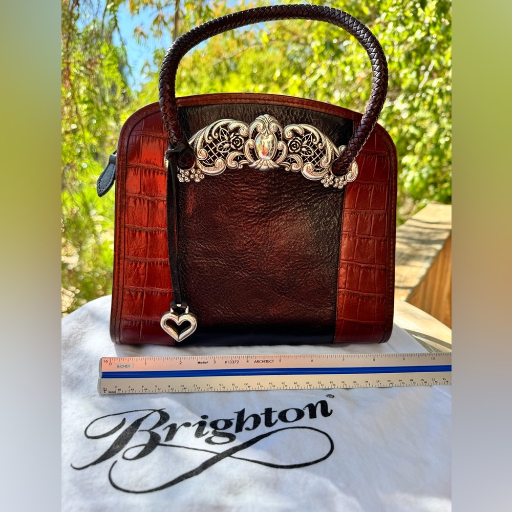 👜  Vintage Brighton “Regal Heart” Structured Leather Satchel – Style A246042 - Picture 15 of 17